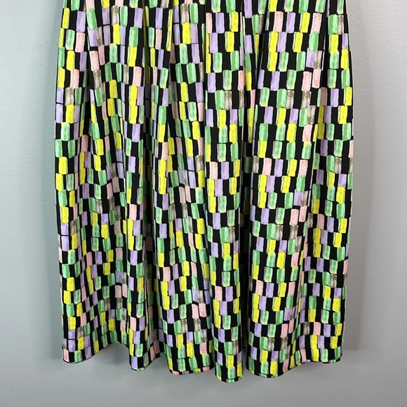 CALVIN KLEIN Pastel Geometric Print Fit and Flare Dress V Neck Sleeveless 4 - Picture 4 of 10